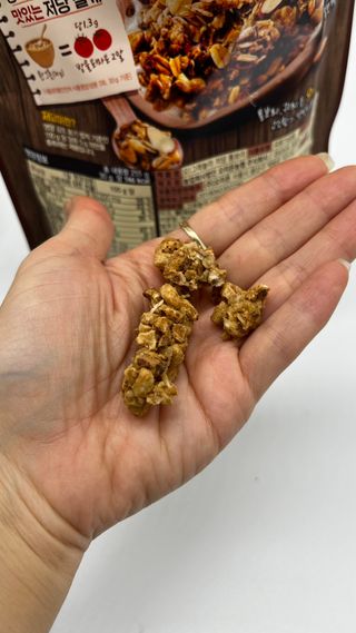 맛있게 먹어도 당 1g 대, 오!그래놀라 저당 통보리 — 5점을 준 리뷰어가 2025년 1월 올린 사용 사진