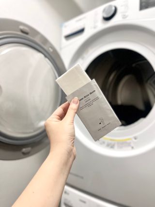 [이즈라이프코스메틱] 퍼퓸 드라이어 시트 히노끼향  or 블랑향 2중 택1 30매 — 4점을 준 리뷰어가 2021년 8월 올린 사용 사진