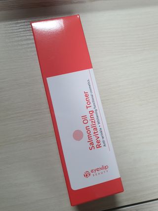 아이앤립 / EYENLIP 아이앤립 연어오일 리바이탈라이징 토너 — 5점을 준 리뷰어가 2021년 4월 올린 사용 사진