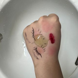 프리마인 메이크업과 들뜨는 각질까지 한방에 깐달걀로! 순하기까지한 셀베이스 그린티클렌저(200ml) — 4.5점을 준 리뷰어가 2023년 3월 올린 사용 사진