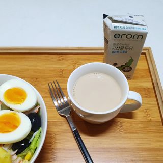 이롬 erom 황성주박사의 국산콩 두유 검은콩 고칼슘 — 5점을 준 리뷰어가 2020년 12월 올린 사용 사진