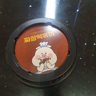 유비쿡 컵떡볶이 매운컵떡볶이2개/ 짜장컵떡볶이 2개  총 4개세트 — 2점을 준 리뷰어가 2021년 3월 올린 사용 사진