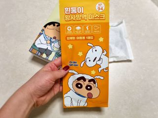 [숨그림]  덴탈마스크 짱구 우리아이 그리고 내가 쓰는 믿을수있는 케릭터 마스크  16종 — 5점을 준 리뷰어가 2021년 10월 올린 사용 사진