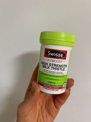 Swisse 스위스 고함량 밀크씨슬 35,000mg 60정 — 5점을 준 리뷰어가 2021년 11월 올린 사용 사진