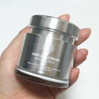 CRE8SKIN(크리에이트스킨) 화사한크림 — 4점을 준 리뷰어가 2022년 3월 올린 사용 사진