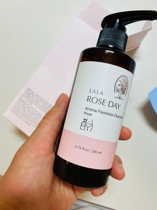 라라로즈데이 시즌2 여성청결제 200ml 아로마 페미민 클렌저, 독일더마인증 — 4점을 준 리뷰어가 2021년 9월 올린 사용 사진