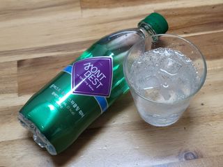 몽베스트 Montbest with Sparkling water Plain 20병 — 5점을 준 리뷰어가 2022년 8월 올린 사용 사진