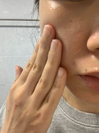 랑벨 내츄럴 딥 클렌징 오일 200ml (저자극 약산성 천연 클렌징) — 5점을 준 리뷰어가 2022년 5월 올린 사용 사진