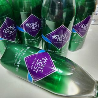 몽베스트 Montbest with Sparkling water Plain 20병 — 5점을 준 리뷰어가 2022년 12월 올린 사용 사진