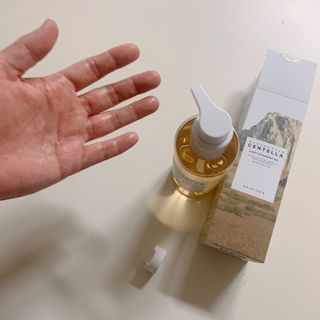 스킨1004 [SKIN1004] 마다가스카르 센텔라 라이트 클렌징 오일 200ml — 5점을 준 리뷰어가 2024년 7월 올린 사용 사진