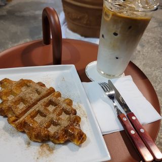 [유슬립 평촌점] 음료2 + 디저트1 or 팥빙수1 중 택1 — 5점을 준 리뷰어가 2021년 6월 올린 사용 사진