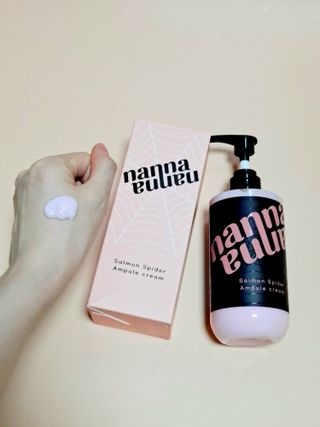 난나 살몬 스파이더 검버섯 미백 톤업 화이트닝 연어 앰플 크림 300ml 대용량 — 5점을 준 리뷰어가 2022년 8월 올린 사용 사진