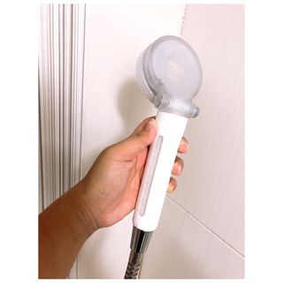 바디빔 더블클린 비타 샤워기 — 5점을 준 리뷰어가 2021년 8월 올린 사용 사진