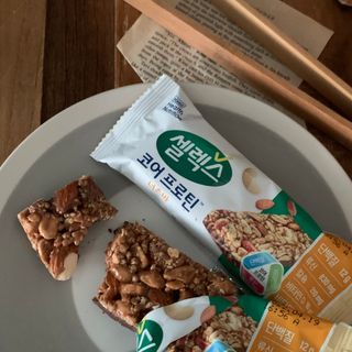 셀렉스스포츠 셀렉스 코어 프로틴 너츠바 50g 6개입 + Slim 25 스타터키트 — 5점을 준 리뷰어가 2021년 6월 올린 사용 사진