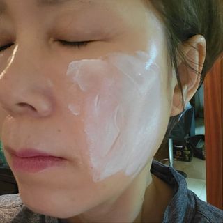 부쉬맨 워터프루프 프로 선크림 50g SPF50+ PA++++ — 5점을 준 리뷰어가 2023년 4월 올린 사용 사진