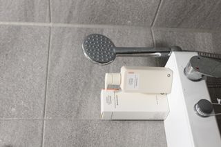 로우퀘스트 베리어 인핸싱 클렌저 190ml — 5점을 준 리뷰어가 2023년 11월 올린 사용 사진
