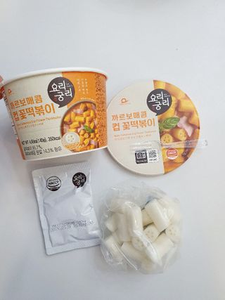 프리 [요리궁리] 타입 B (매콤,치즈,매콤까르보) 꽃떡볶이 6개입 세트 — 5점을 준 리뷰어가 2025년 2월 올린 사용 사진