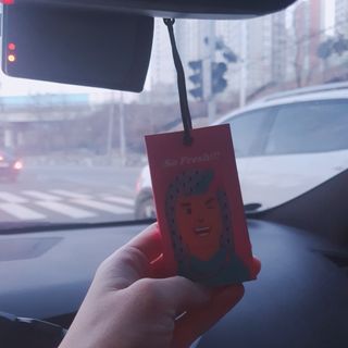 심폐소생소 [오늘도맑음] 차량용 악세사리 공기청정필터 이태리산 자동차용품 내부꾸미기 — 5점을 준 리뷰어가 2021년 12월 올린 사용 사진