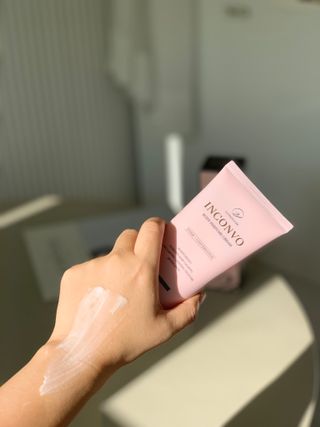 오투에니원 인컨보 바디 퍼퓸 크림 200ml — 5점을 준 리뷰어가 2022년 12월 올린 사용 사진