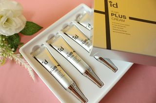 아이디플라코스메틱 아이디 브이로직 플러스 크림 15ml X 4EA — 5점을 준 리뷰어가 2022년 5월 올린 사용 사진