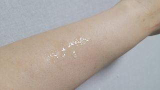 오투에니원 갈락토미세스 리바이탈라이징 프리미엄 화이트닝 에센스 50ml — 4.5점을 준 리뷰어가 2022년 12월 올린 사용 사진