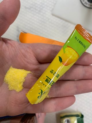 비타앤C 레몬맛, 망고맛 — 5점을 준 리뷰어가 2021년 4월 올린 사용 사진