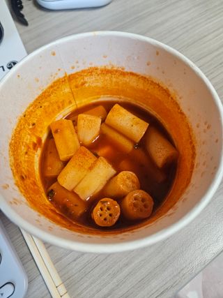 나우  [요리궁리] B타입 ( 매콤, 치즈, 매콤까르보 ) 꽃떡볶이 6개입 세트 — 5점을 준 리뷰어가 2025년 3월 올린 사용 사진