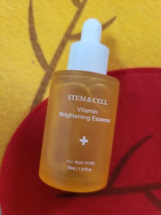 체르엠 스템앤셀 비타민 브라이트닝 에센스 30ml 1개 — 5점을 준 리뷰어가 2022년 1월 올린 사용 사진