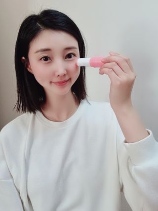 스킨큐어 산다화 카멜리아 안티 링클 멀티밤 — 5점을 준 리뷰어가 2022년 1월 올린 사용 사진