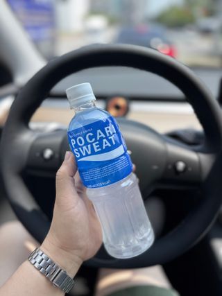 [동아오츠카] 포카리스웨트  500ml PET + 이온워터 500ml PET — 5점을 준 리뷰어가 2025년 7월 올린 사용 사진