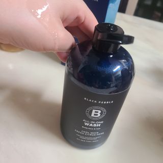 블랙페블 올인원 워시 쿨 웨이브 500ml — 4.5점을 준 리뷰어가 2021년 6월 올린 사용 사진
