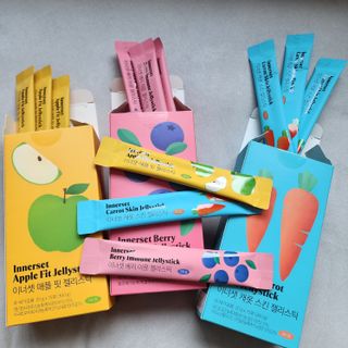 맛있게 골라먹는 이너셋 ABC젤리스틱 이너뷰티젤리 3종세트 15포X3박스 — 5점을 준 리뷰어가 2023년 4월 올린 사용 사진