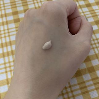 아이앤립 / EYENLIP 아이앤립 루센트 비비크림 2 Color — 4.5점을 준 리뷰어가 2021년 5월 올린 사용 사진
