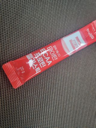 [인디닥터] 타이탄 BCAA 프로틴 젤리스틱 — 4점을 준 리뷰어가 2022년 4월 올린 사용 사진
