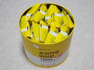 서울약사신협 프리미엄비타민C1000_2.5G x 100포 — 5점을 준 리뷰어가 2021년 5월 올린 사용 사진