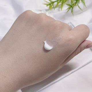 메타포레 12PM  카밍 선스크린 — 5점을 준 리뷰어가 2021년 8월 올린 사용 사진