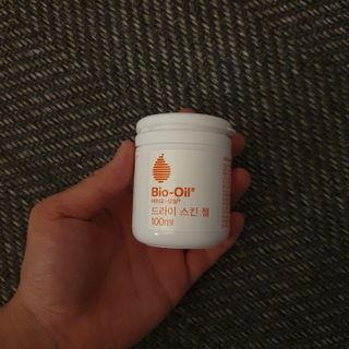 바이오오일 [바이오-오일] 드라이 스킨 젤 100ml — 5점을 준 리뷰어가 2021년 8월 올린 사용 사진