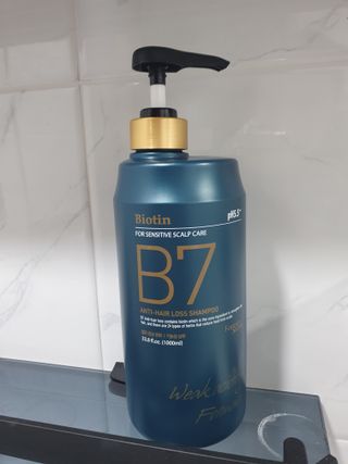 [포레스트스토리] 탈모증상완화 샴푸 1,000ml — 5점을 준 리뷰어가 2022년 8월 올린 사용 사진