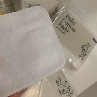 디어엘로디 프리미엄 유기농 유아 솜티슈 40매 3Pack +60매 1Pack 혼합형 — 5점을 준 리뷰어가 2021년 4월 올린 사용 사진