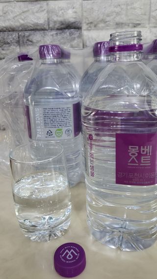 몽베스트 MONTBEST 1L 12입 — 5점을 준 리뷰어가 2022년 3월 올린 사용 사진