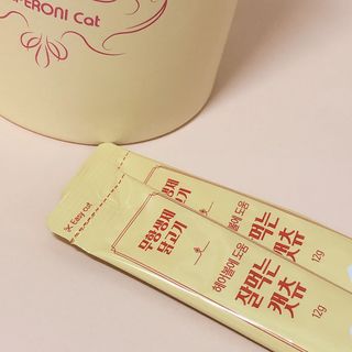페페로니 잘 먹는 캣츄 - 무항생제 닭고기 24개입 — 5점을 준 리뷰어가 2021년 7월 올린 사용 사진