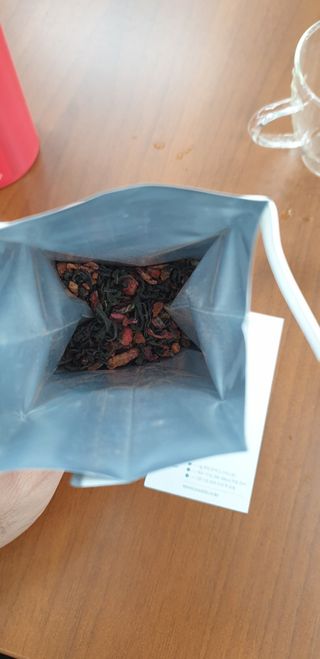 마시다 붉은 석양 빛을 담은 프리미엄 수제 블렌딩 홍차, 레드선셋블랙티 — 5점을 준 리뷰어가 2021년 3월 올린 사용 사진