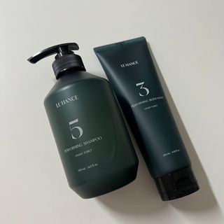 르핸스 퍼포밍 3 바디워시 비반트포렛/베티버포그 — 5점을 준 리뷰어가 2022년 12월 올린 사용 사진