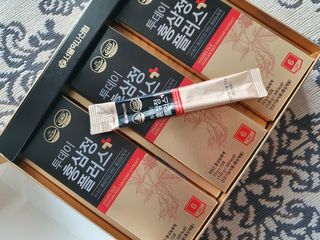 서울약사신협_투데이홍삼정플러스스틱_10g x 30포 — 5점을 준 리뷰어가 2021년 2월 올린 사용 사진