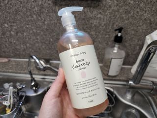심플리오리빙 어니스트 주방세제 본품 500ml + 리필 900ml (코코넛향) — 5점을 준 리뷰어가 2022년 6월 올린 사용 사진