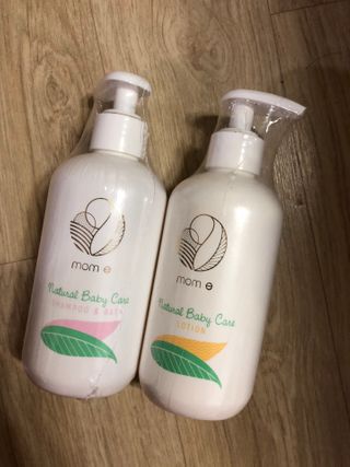 mom e 맘이 내추럴 베이비 케어 샴푸앤바스+로션 — 5점을 준 리뷰어가 2021년 1월 올린 사용 사진