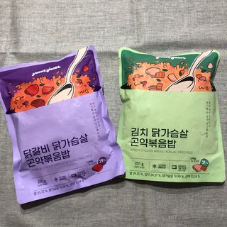 [푸딩팩토리] 요잇조잇 닭갈비 닭가슴살/김치 닭가슴살 곤약볶음밥 2종 (김치볶음밥 2개 닭갈비 볶음밥 1개) — 5점을 준 리뷰어가 2022년 7월 올린 사용 사진