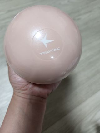 트라택 쿠셔닝 웨이트볼 0.5kg + 1kg SET — 4점을 준 리뷰어가 2022년 6월 올린 사용 사진