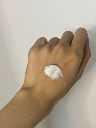 오투에니원 갈락토미세스 비타민 C 프리미엄 블랙스완 크림 50g — 4.5점을 준 리뷰어가 2022년 12월 올린 사용 사진