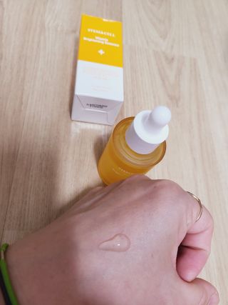 체르엠 스템앤셀 비타민 브라이트닝 에센스 30ml 1개 — 4점을 준 리뷰어가 2021년 10월 올린 사용 사진